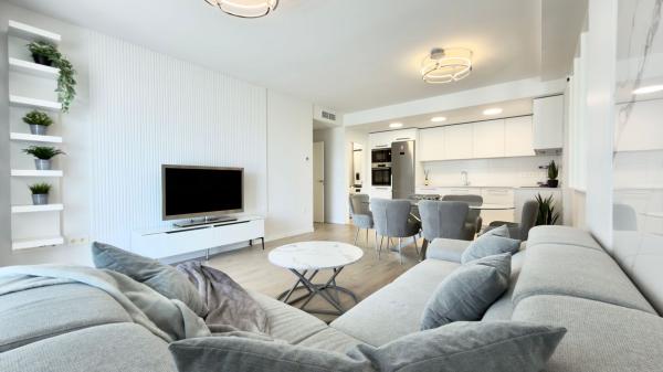 Venta de piso en Piso en Miguel De Cervantes-nva a, 59, Rodeo Alto-Guadaiza-La Campana, Marbella, Marbella
photo 1