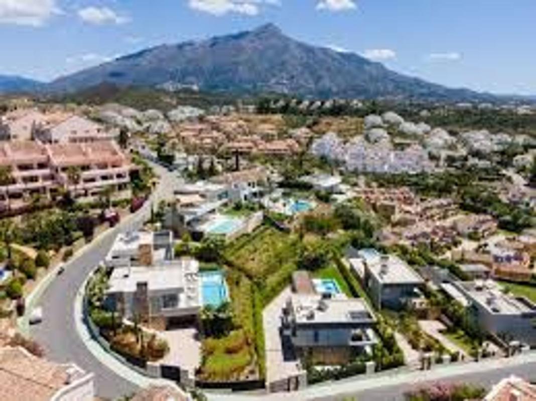 Venta de piso en Piso en Calle de Cortés s/n, Aloha, Marbella, Marbella
photo 1