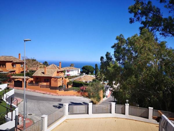 Independent chalet for sale in Casa o chalet en Plaza de España, Centro, Benalmádena, Benalmádena
 photo 1