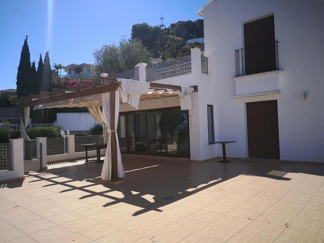 Sale of independent chalet in Casa o chalet en Plaza de España, Centro, Benalmádena, Benalmádena
 photo 2