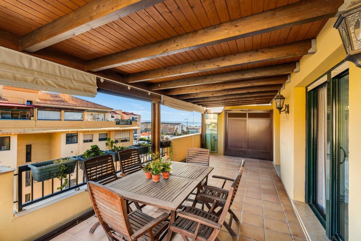 Venta de ático en Ático en Avenida Santiago de Compostela, Linda Vista-Nueva Alcántara-Cortijo Blanco, Marbella, Marbella photo 3