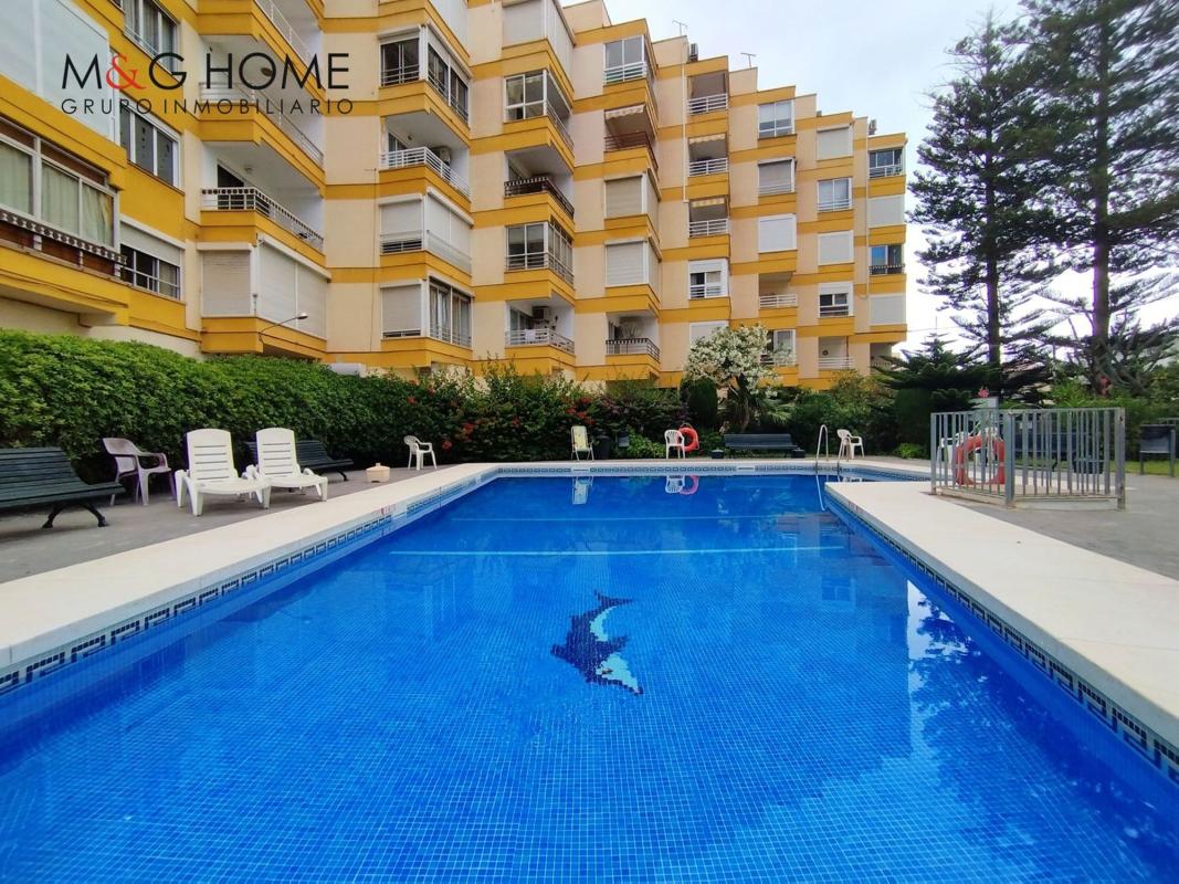 Venta de piso en Piso en Avenida Doctor Marañón, Poniente - Faro, Vélez-Malaga, Vélez-Malaga
photo 1