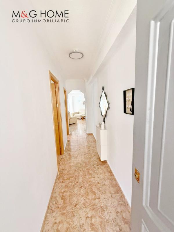 Venta de piso en Piso en Avenida Doctor Marañón, Poniente - Faro, Vélez-Malaga, Vélez-Malaga
photo 2