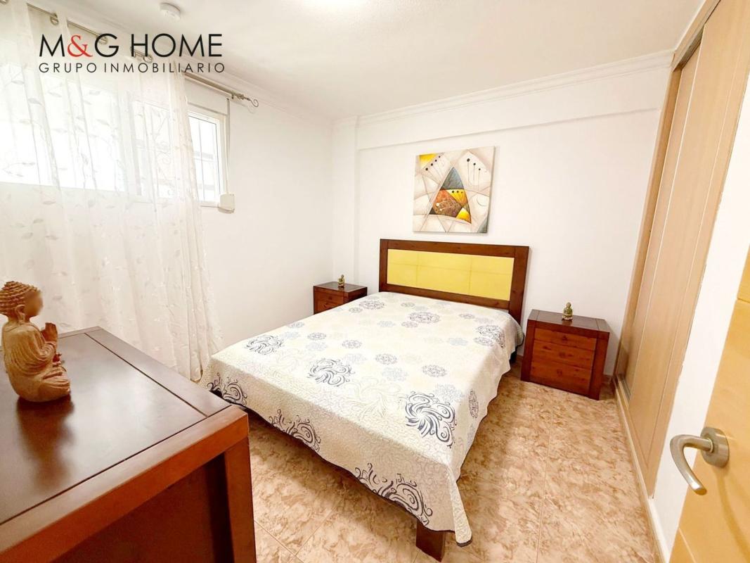 Venta de piso en Piso en Avenida Doctor Marañón, Poniente - Faro, Vélez-Malaga, Vélez-Malaga
photo 4