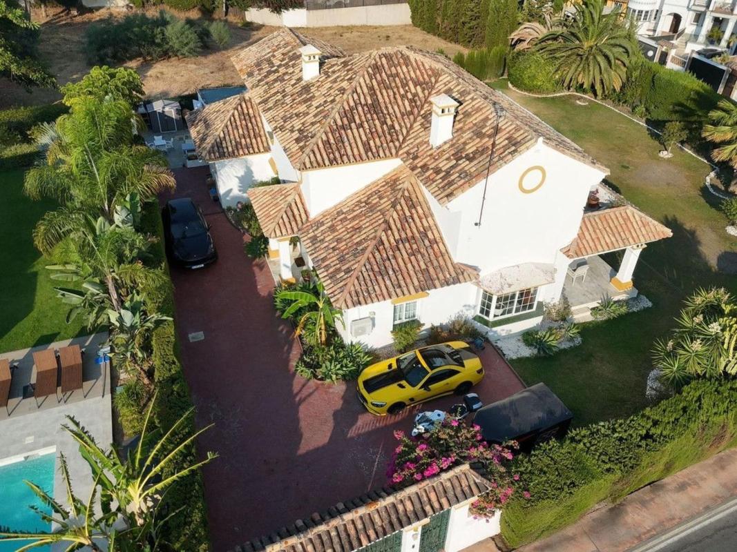 Properties for sale and rent in Spain photo 2
