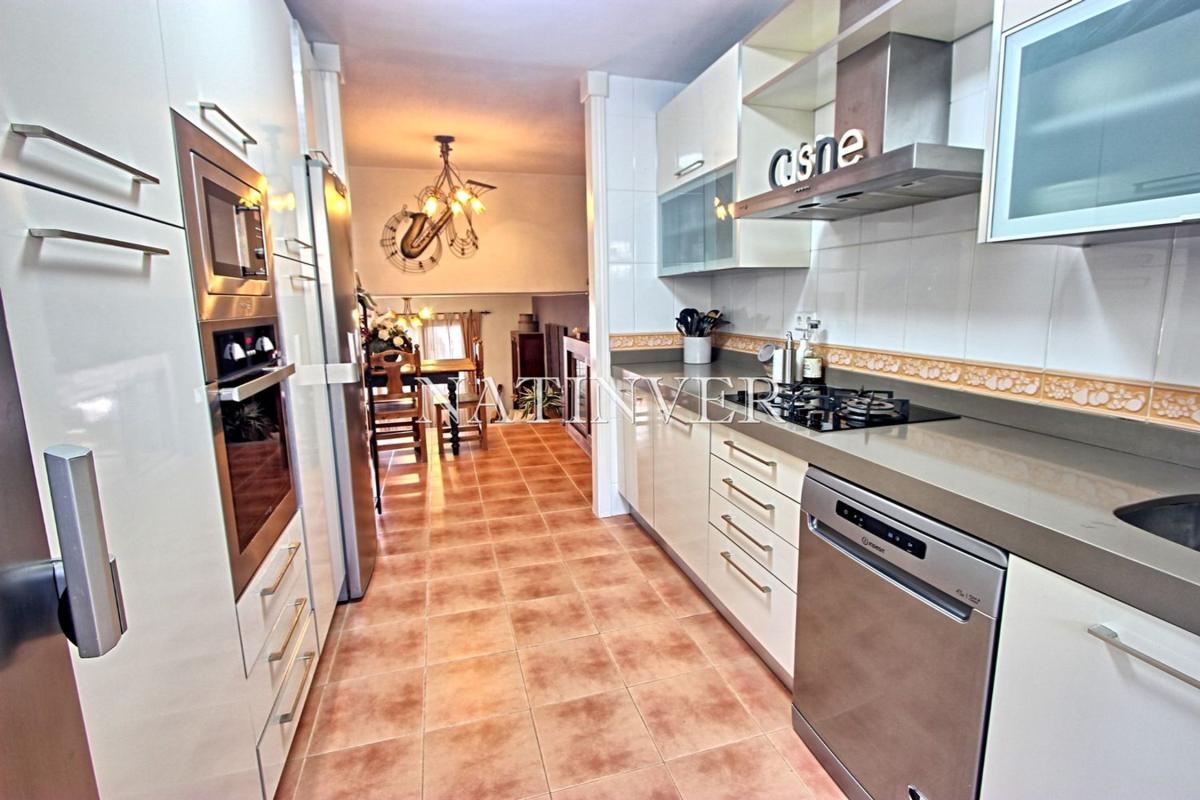 Properties for sale and rent in Spain photo 3