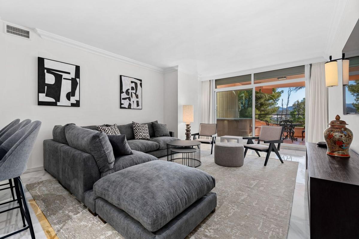 Venta de piso en Piso en Calderon De La Barca-nva, 73, Los Naranjos, Marbella, Marbella
 photo 2