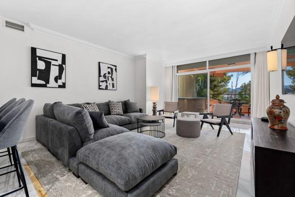 Venta de piso en Piso en Calderon De La Barca-nva, 73, Los Naranjos, Marbella, Marbella
 photo 2