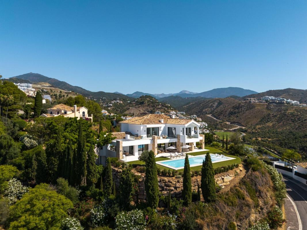 Properties for sale and rent in Spain photo 1