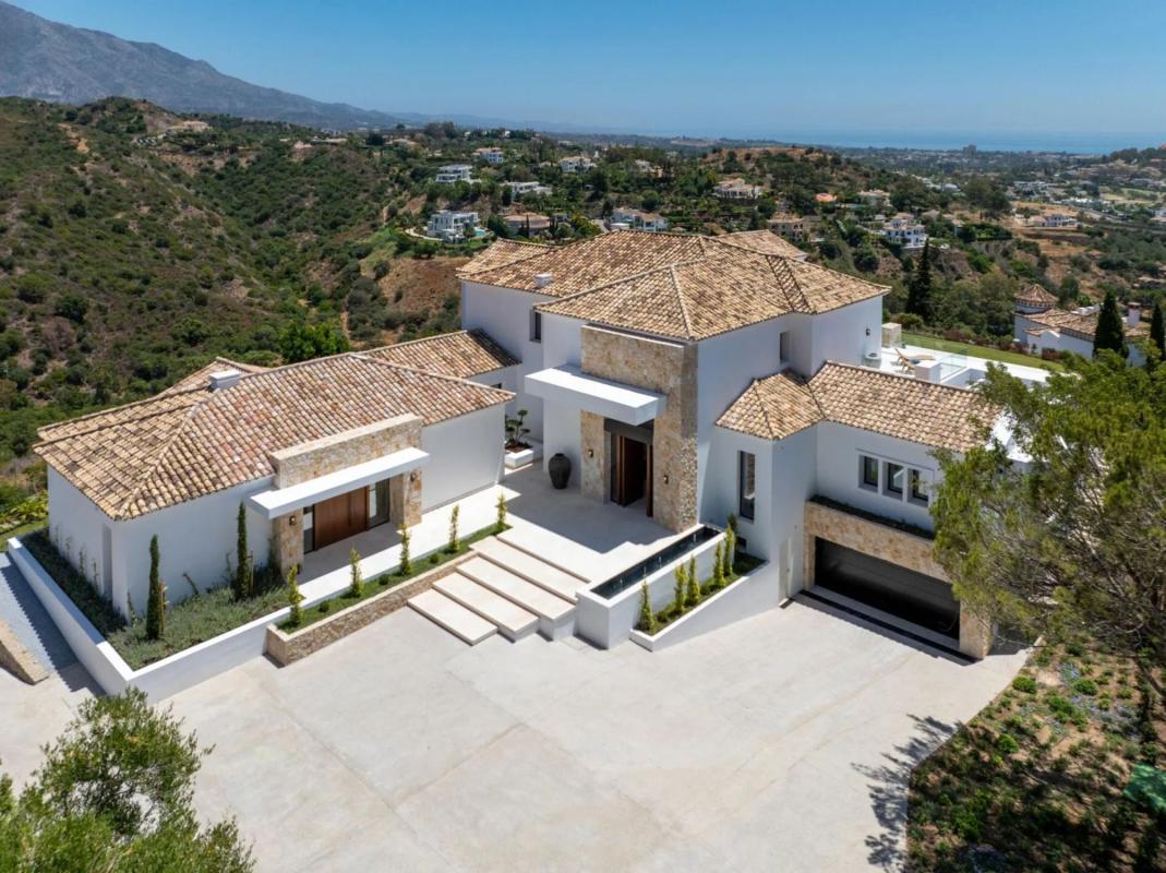 Properties for sale and rent in Spain photo 3