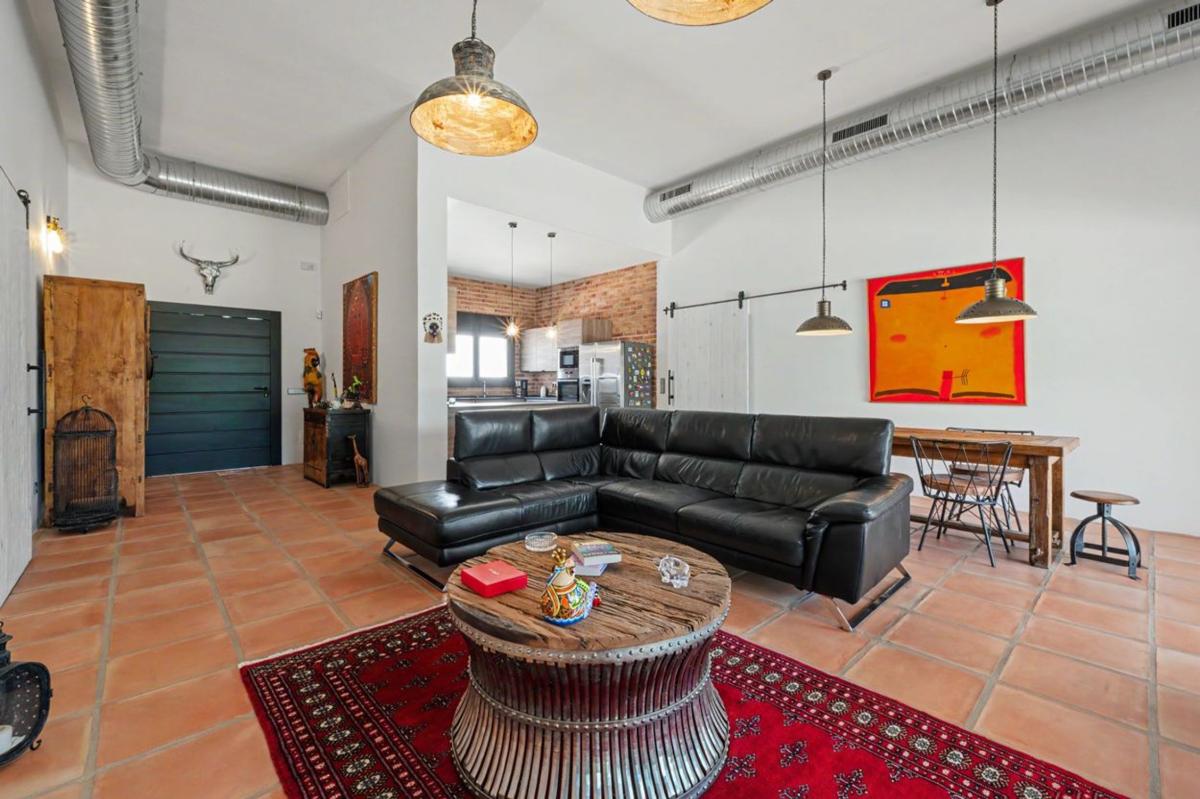 Properties for sale and rent in Spain photo 3