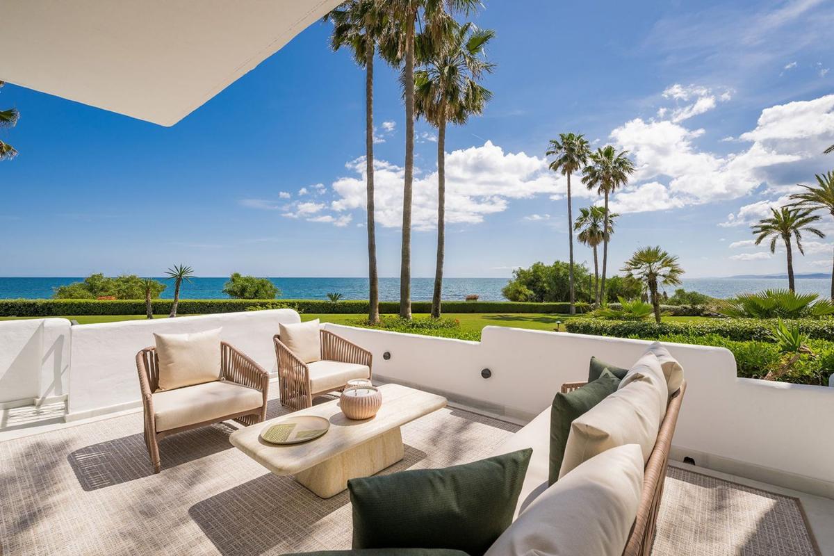 Продажа квартиры на Piso en Punta Plata, Estepona, Эстепона
photo 1