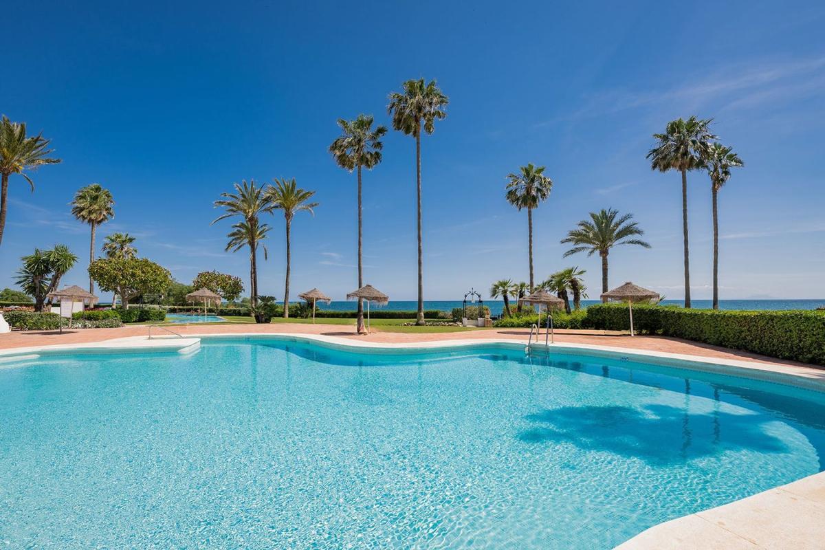 Продажа квартиры на Piso en Punta Plata, Estepona, Эстепона
photo 2