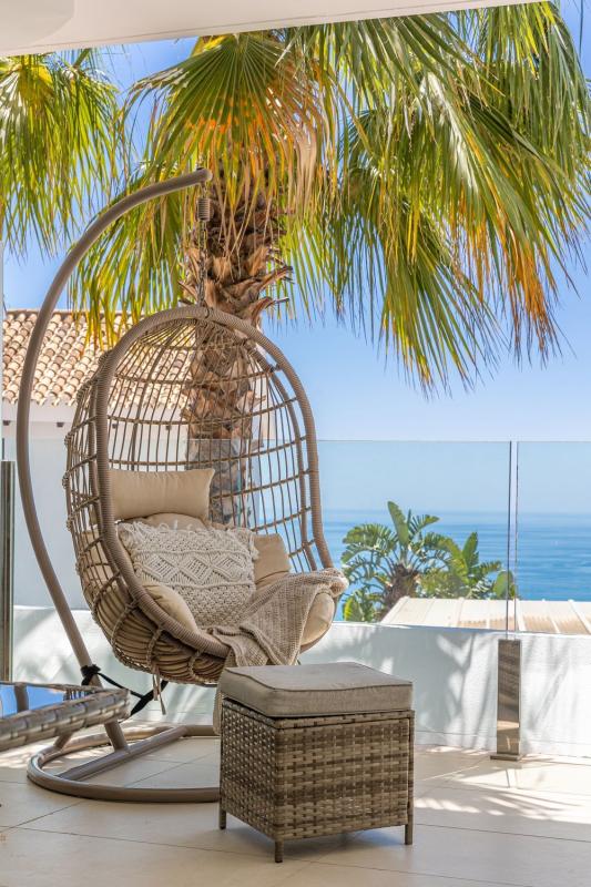 Продажа квартиры на Piso en Calle Rododendro, El Higuerón - Capellanía, Benalmádena, Бенальмадена
photo 1