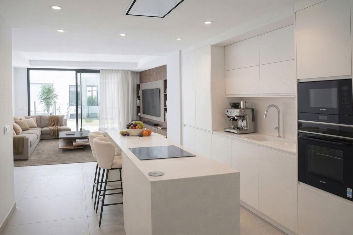Продажа квартиры на Piso en Calle República Dominicana, Bel-Air, Estepona, Эстепона
 photo 4