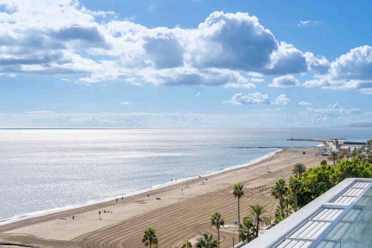 Продажа квартиры на Piso en Puerto de Estepona, Estepona, Эстепона
photo 1