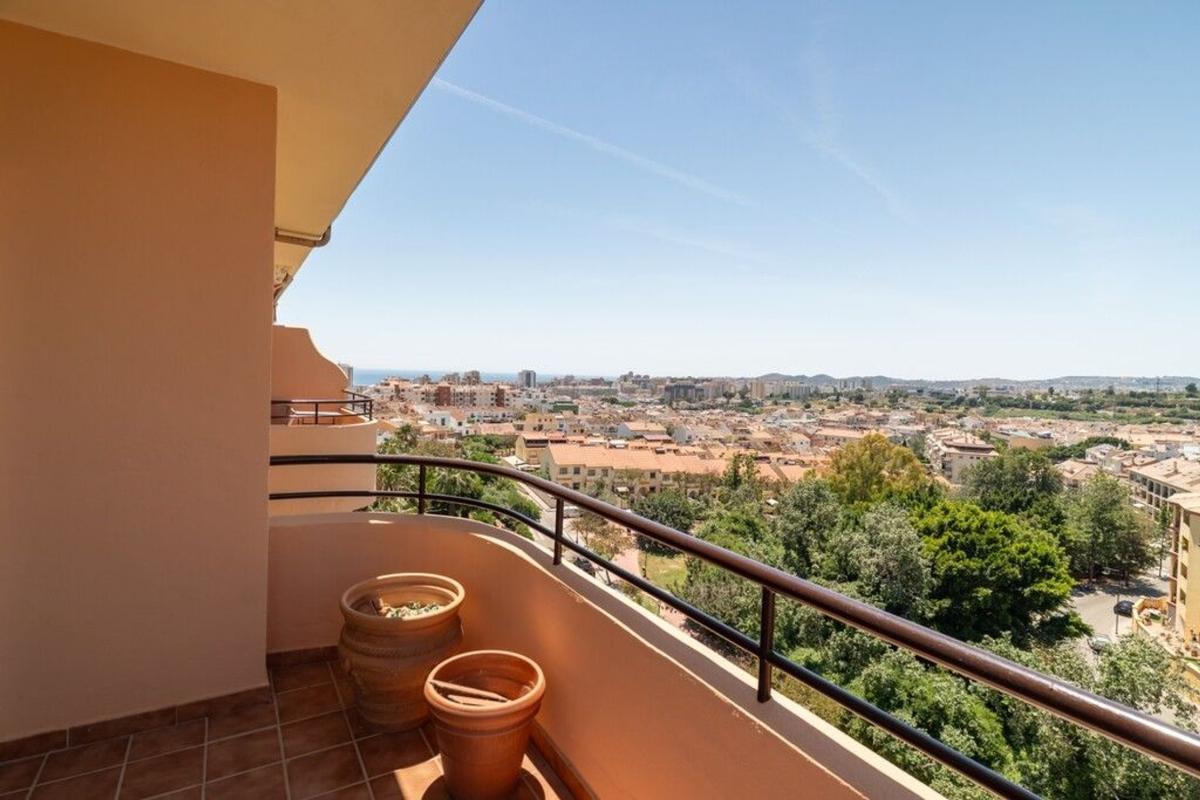 Продажа квартиры на Piso en Los Pacos, Fuengirola, Фуэнхирола
photo 1