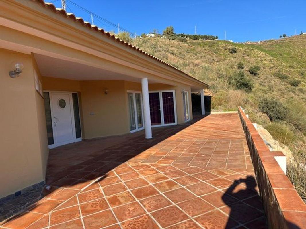 Propiedades en venta y alquiler en España photo 4