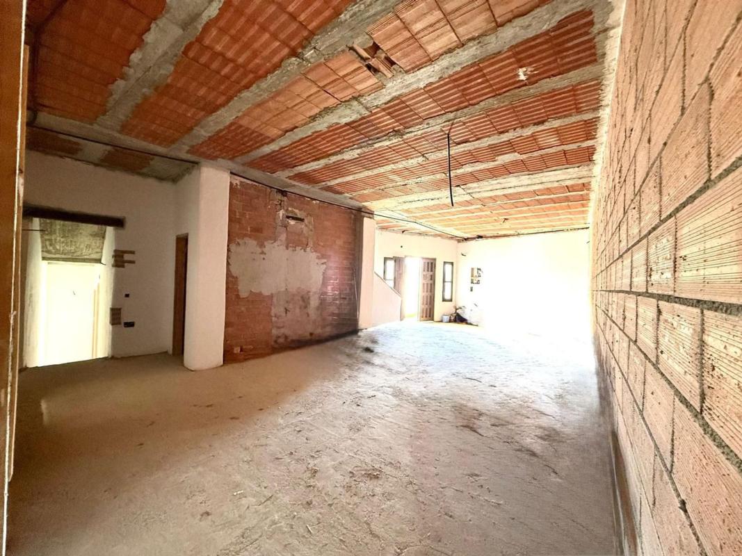Propiedades en venta y alquiler en España photo 2
