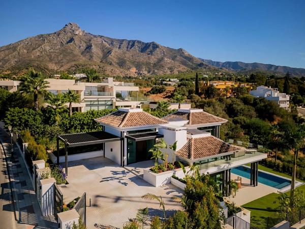 Casa o chalet independiente en Avenida Grecia, Nagüeles, Marbella photo 1