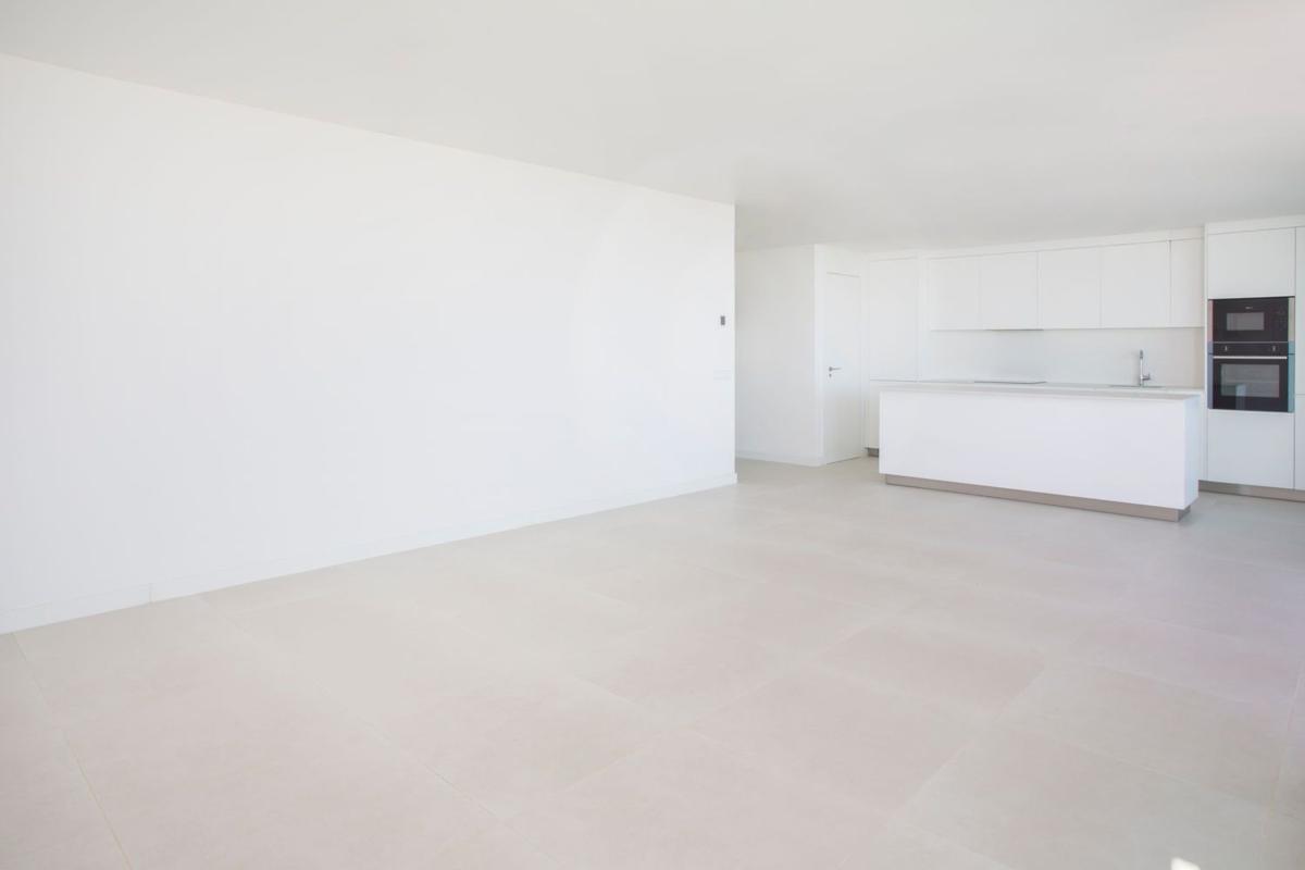 Sale of apartment in Piso en Avenida 8 de Marzo, El Higuerón, Fuengirola, Fuengirola
photo 4