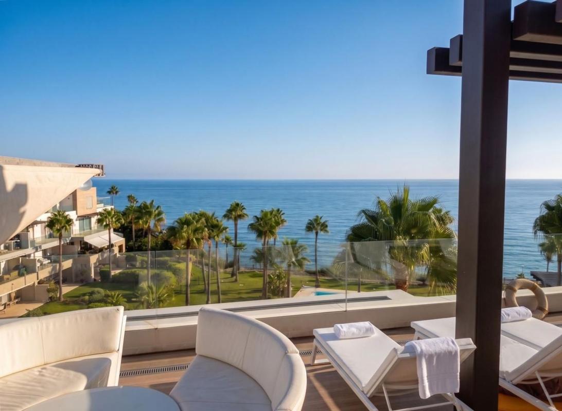 Продажа пентхауса на  Ático en Urbanizacion la Galera Beach, Buenas Noches, Estepona, Эстепона photo 2