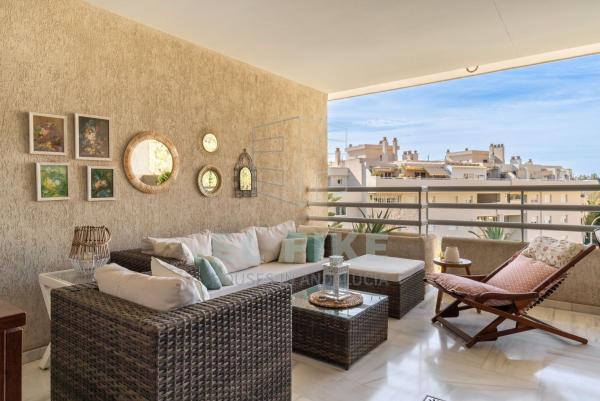 Sale of flat in Piso en Calle de la Era, Limonar, Málaga, Málaga
thumbnail 2