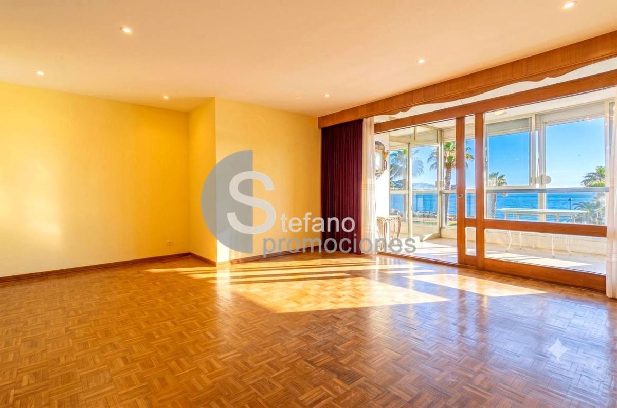 Sale of apartment in Piso en Paseo Marítimo Ciudad de Melilla, Malagueta - Monte Sancha, Málaga, Málaga
photo 1