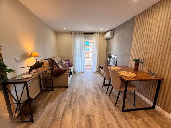 Sale of flat in Piso en Calle Capitán Marcos García, Carranque - Haza Cuevas, Málaga, Málaga
thumbnail 1