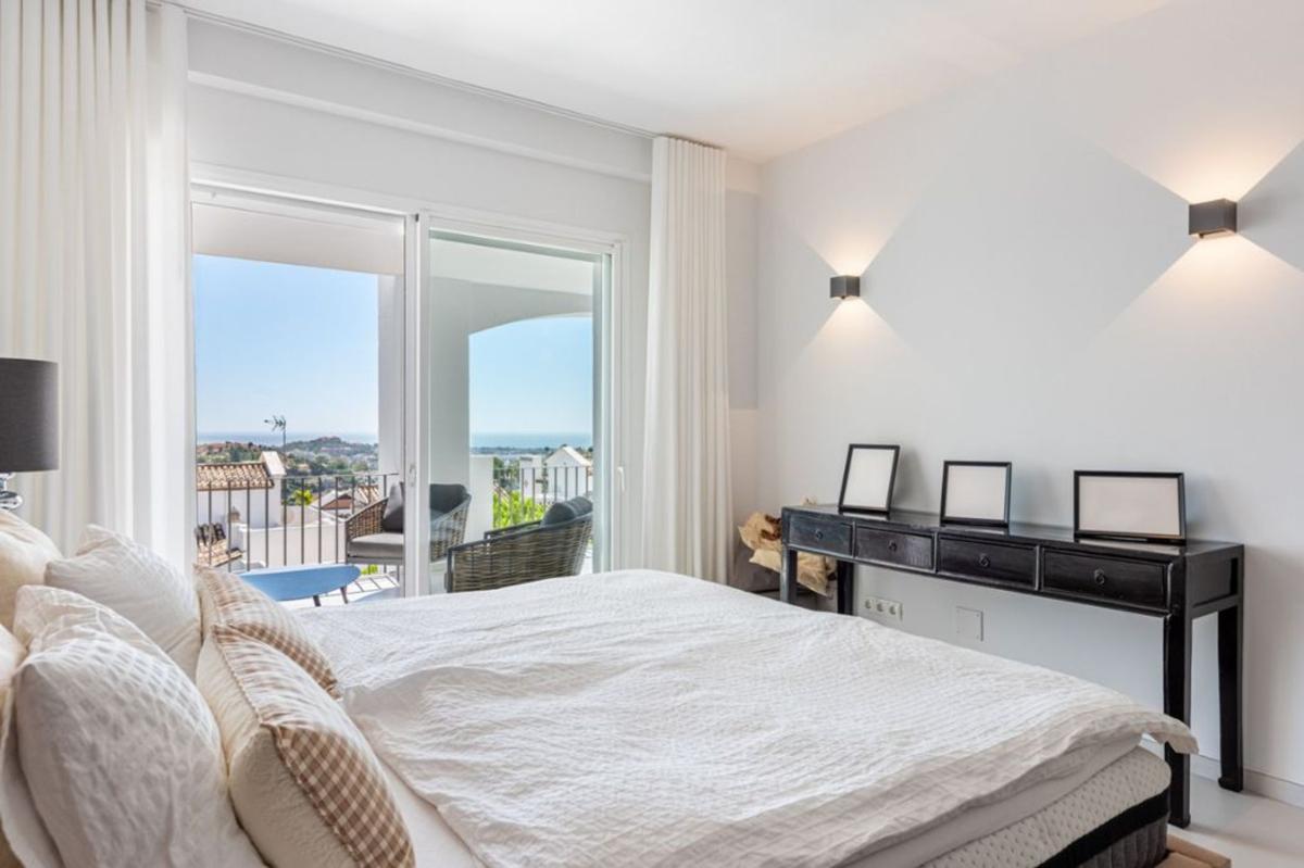 Sale of apartment in Piso en Avenida Tomás Pascual, 193, La Quinta, Benahavís, Benahavís
photo 5