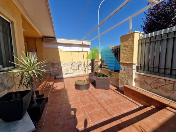 Casa o chalet independiente en Calle Bélgica, Polígonos - Recinto Ferial, Málaga photo 1