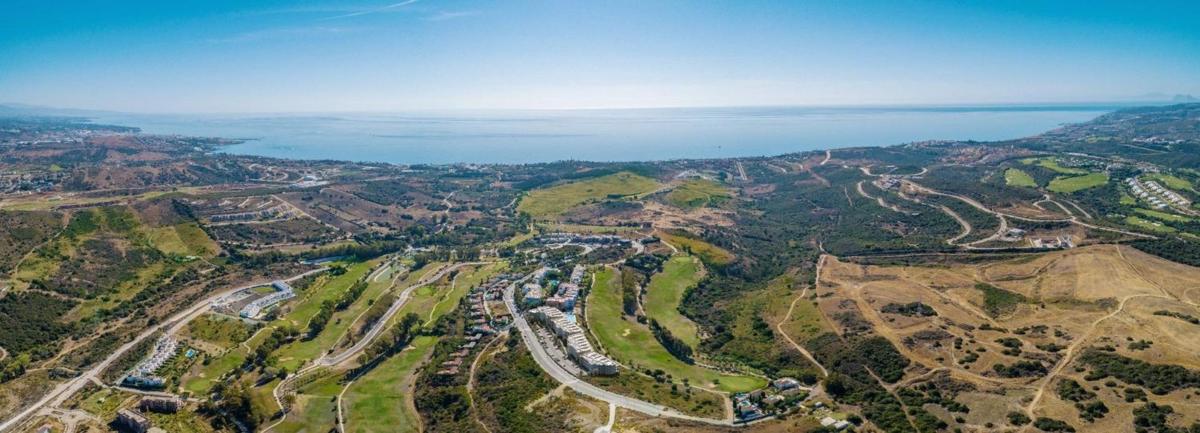 Продажа квартиры на Piso en Terreno Sup, Estepona Golf, Estepona, Эстепона
photo 2