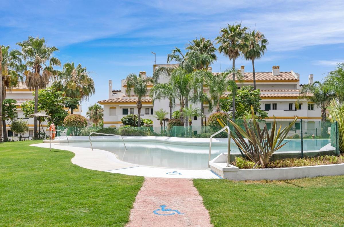 Продажа квартиры на Piso en Calle Cartajima, 24, La Cala de Mijas, Mijas, Михас
photo 1