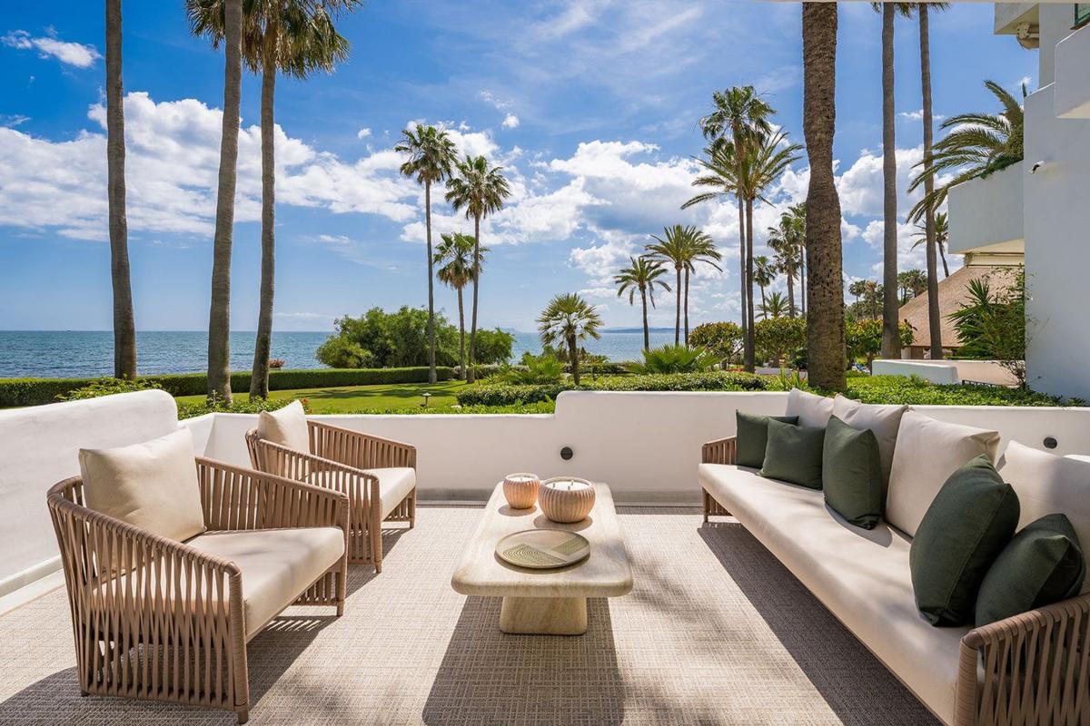 Продажа квартиры на Piso en Punta Plata, Estepona, Эстепона
photo 1
