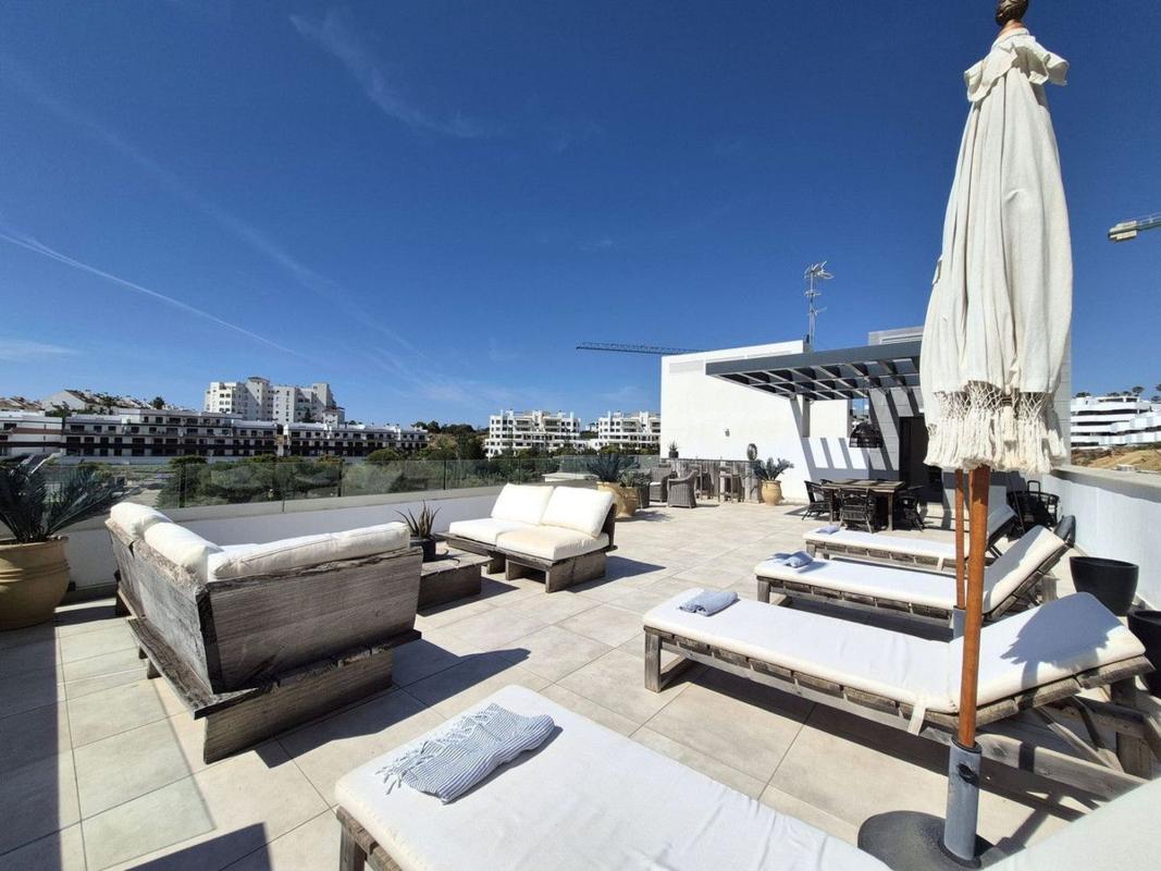 Продажа дуплекса на Dúplex en Calle Hungría, Huerta Nueva, Estepona, Эстепона photo 2