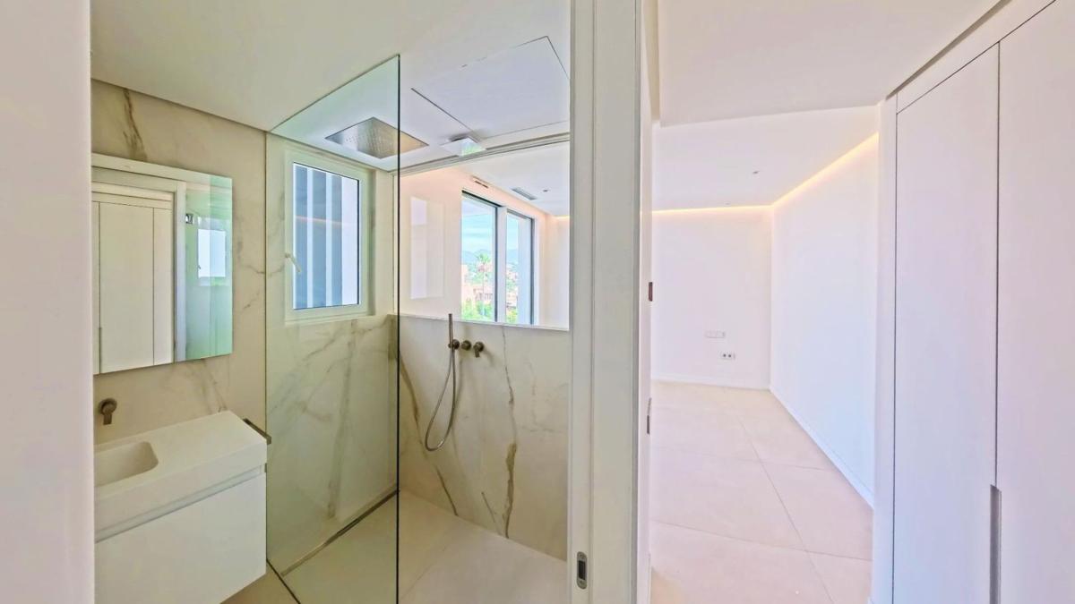 Venta de piso en Piso en Calle Victoria Kent s/n, La Mairena, Ojén, Ojén
photo 5