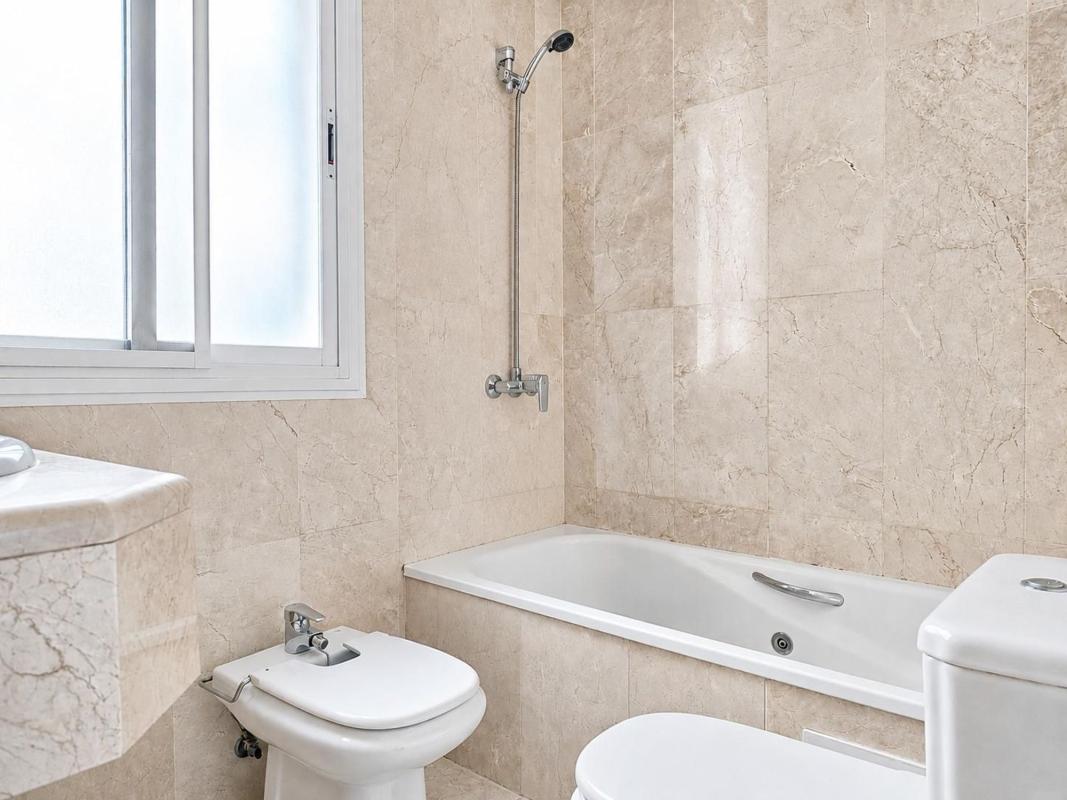 Продажа квартиры на Piso en Avenida Juan Carlos I, 98, Parque Central, Estepona, Эстепона
photo 4