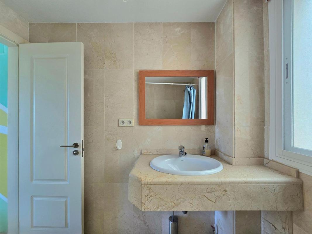 Продажа квартиры на Piso en Avenida Juan Carlos I, 98, Parque Central, Estepona, Эстепона
photo 5