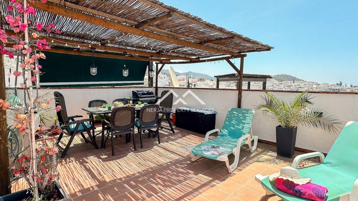 Продажа квартиры на Piso en Las Huertas, 12, Frigiliana, Фригилиана
photo 1