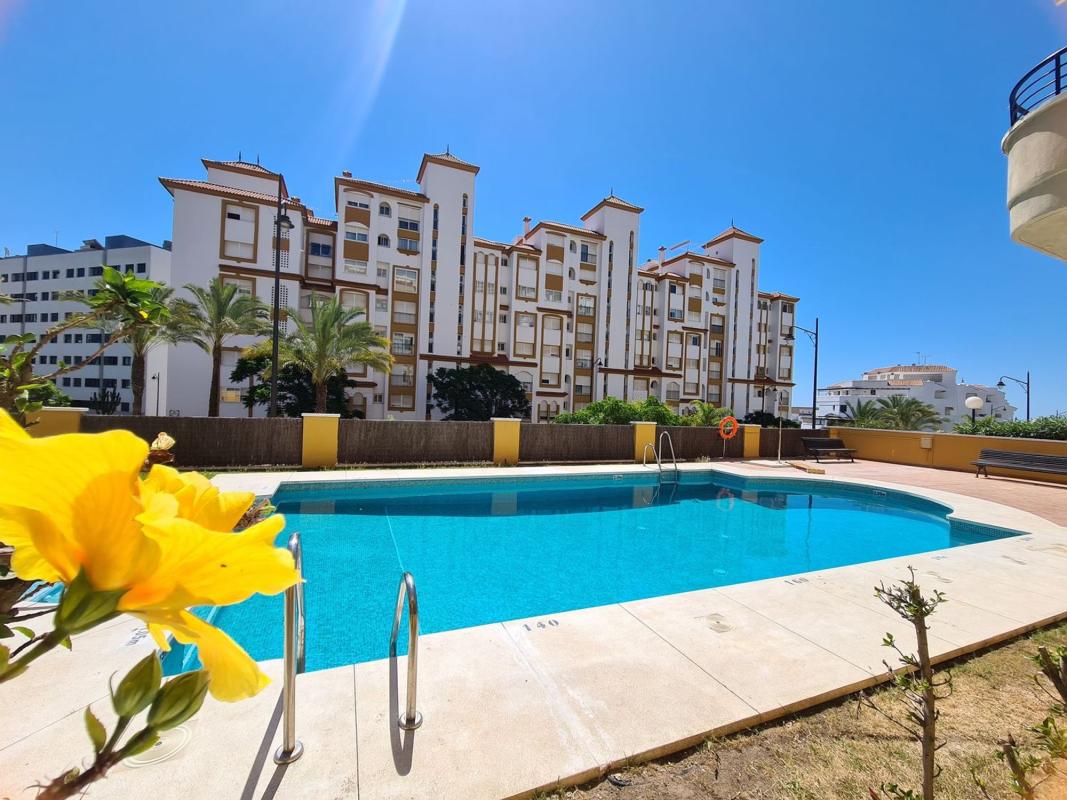 Продажа квартиры на Piso en Puerta del Mar s/n, Huerta Nueva, Estepona, Эстепона
photo 2