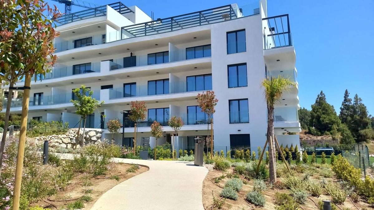 Продажа квартиры на Piso en Lugar Urbanizacion Playa Marina, Calaburra - Chaparral, Mijas, Михас
photo 2