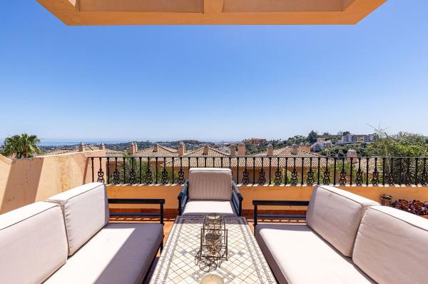 Ático en venta en  Ático en Pleyades-nva Andalucia h, Los Naranjos, Marbella, Marbella photo 1