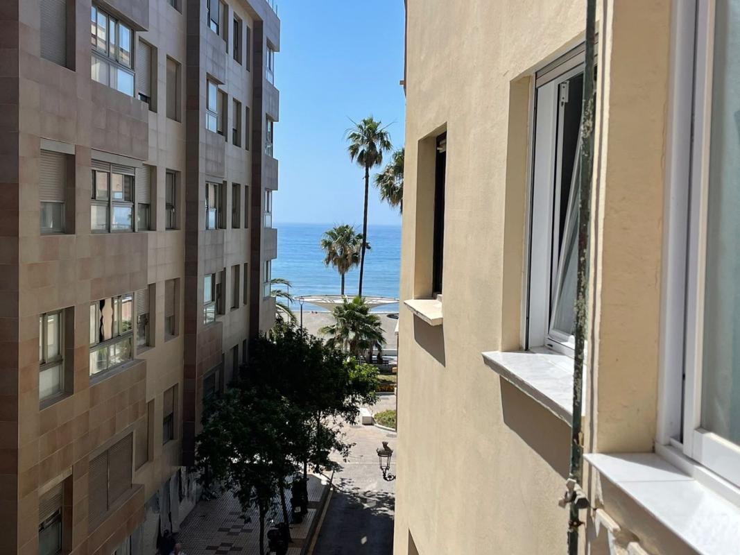 Продажа квартиры на Piso en Calle Magallanes, Puerto de Estepona, Estepona, Эстепона
photo 1