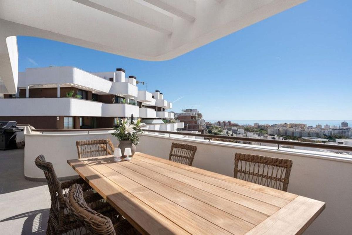 Продажа пентхауса на Ático en Calle Polonia, 14, Huerta Nueva, Estepona, Эстепона photo 1