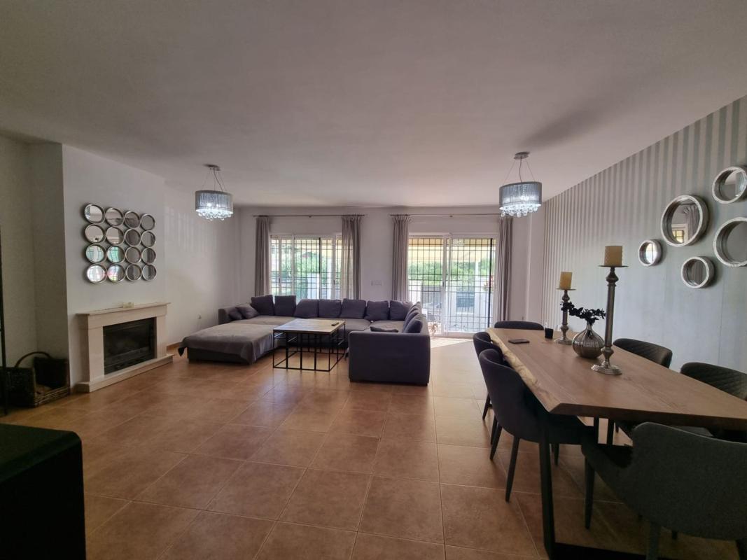 Properties for sale and rent in Spain photo 2