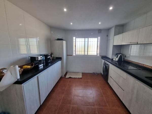 Chalet pareado en Calle Jose Maria Martin Carpena, 6, El Pinar - Palacio de Congresos, Torremolinos photo 4