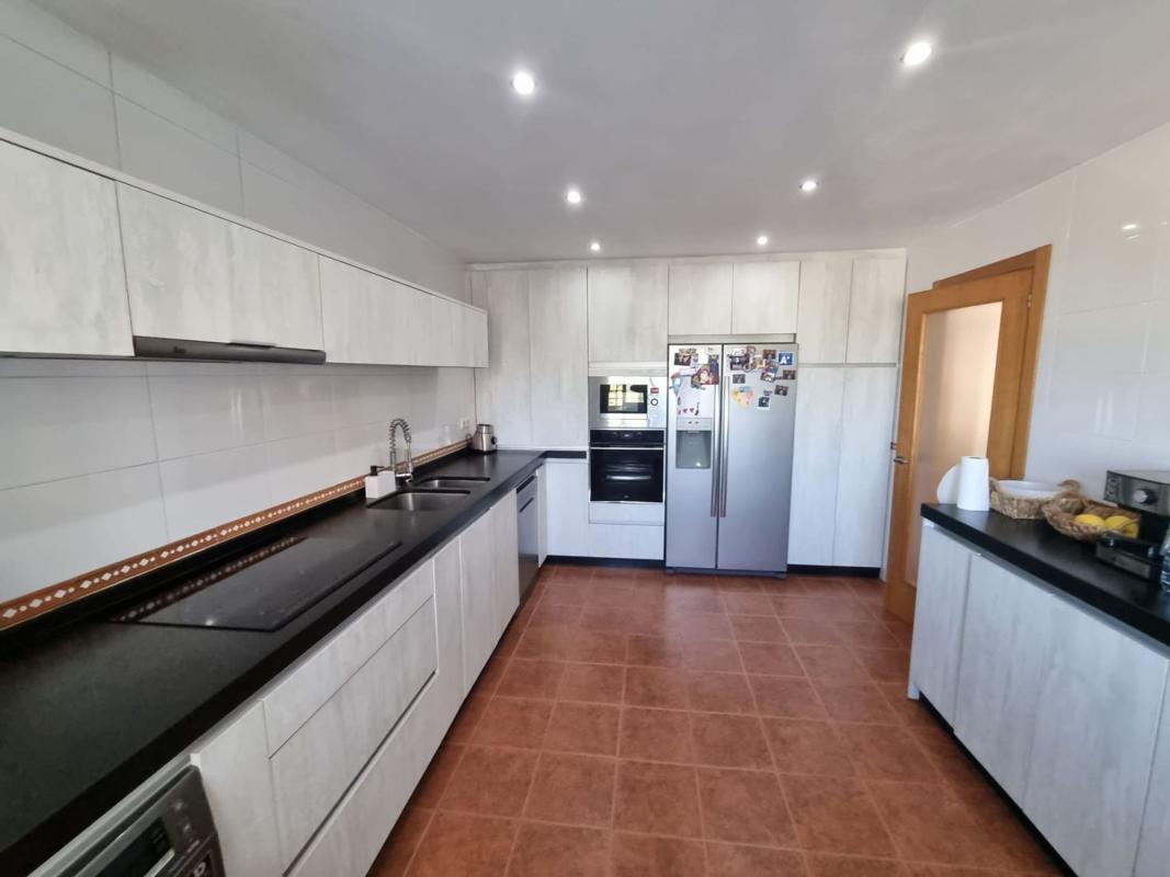 Properties for sale and rent in Spain photo 5