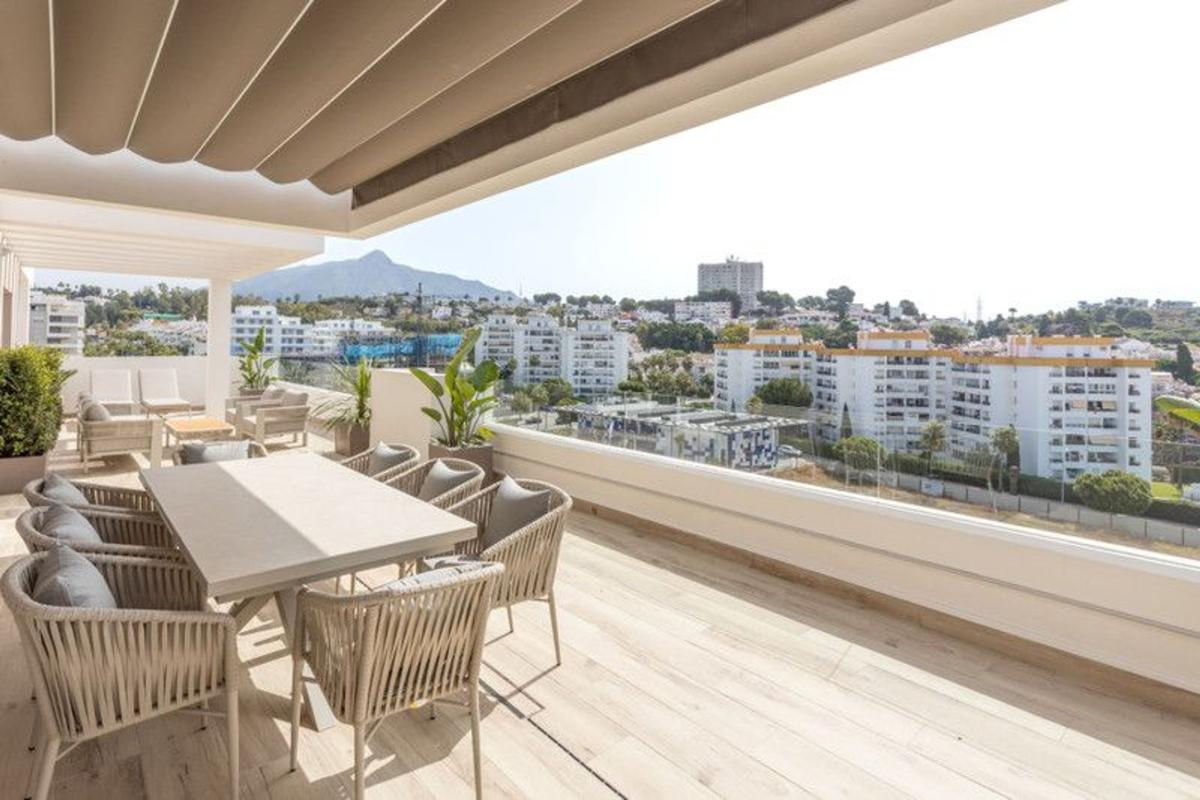 Venta de ático en Ático en Calle 02c Nva Andaluc, 24 V, Rodeo Alto-Guadaiza-La Campana, Marbella, Marbella photo 2