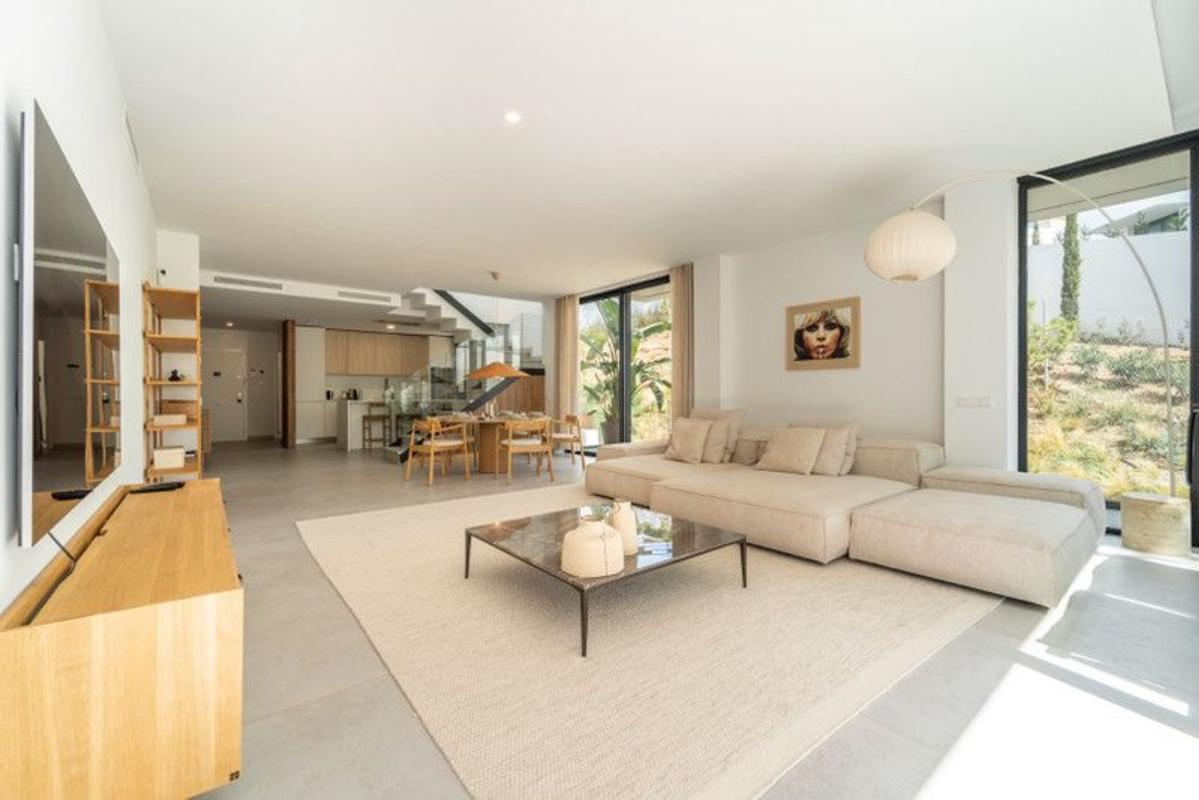 Venta de duplex en Dúplex en Urbanizacion Marbellita, Cabopino - Artola, Marbella, Marbella photo 3