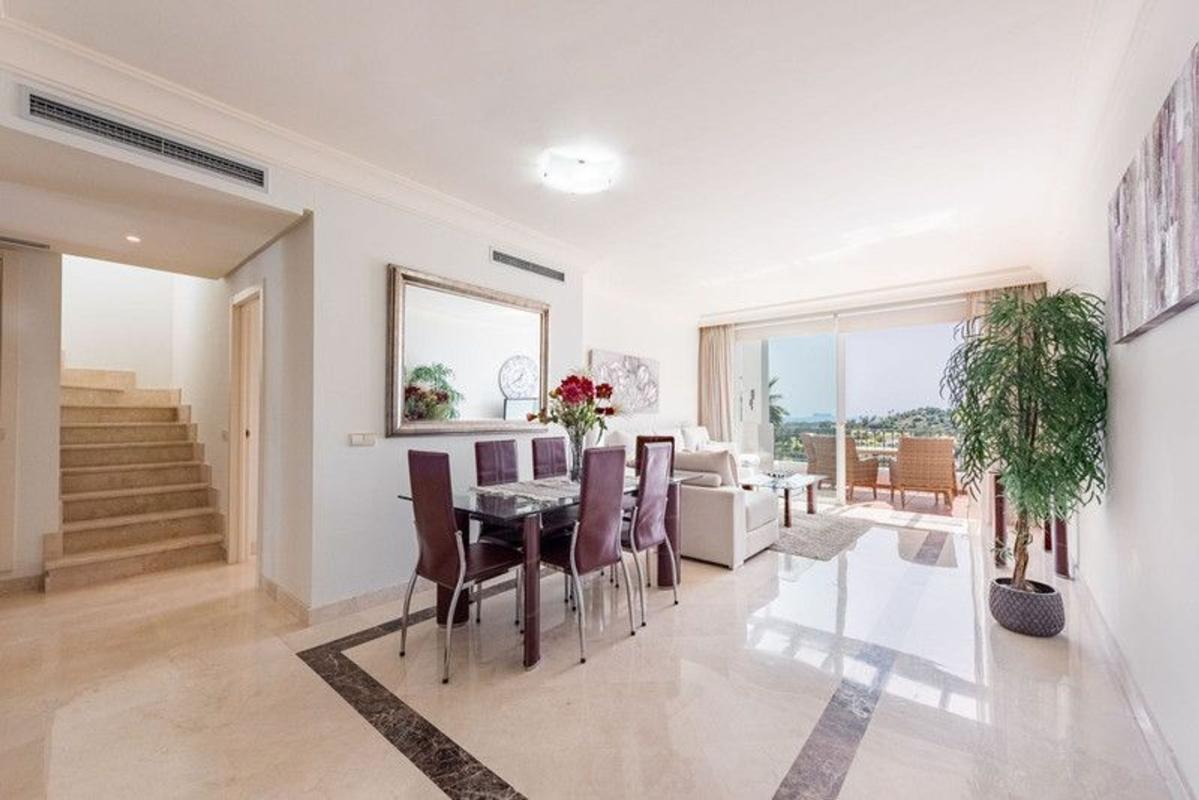 Venta de duplex en Dúplex en Urbanizacion Capanes, 2 t, La Alquería, Benahavís, Benahavís photo 5
